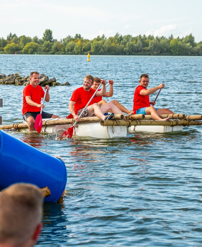 Teambuilding Zeeland actief op het water